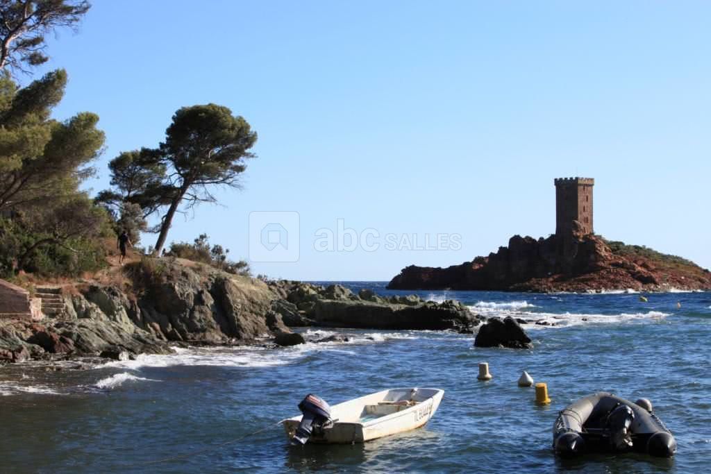 Alentours