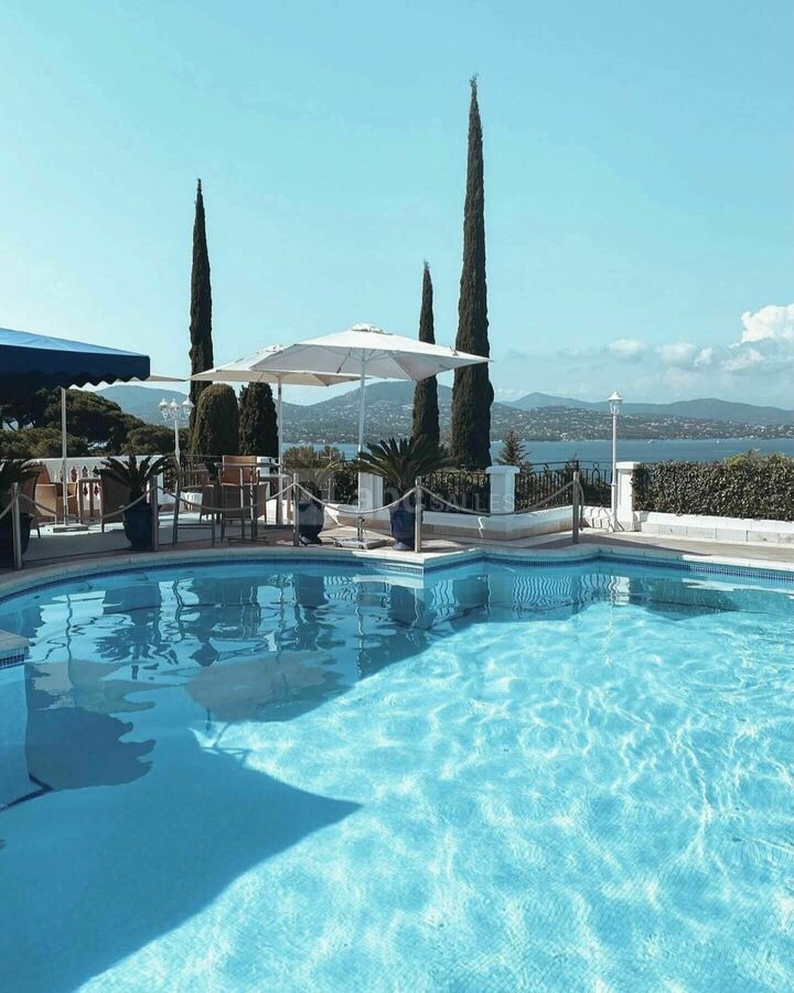 Althoff Villa Belrose