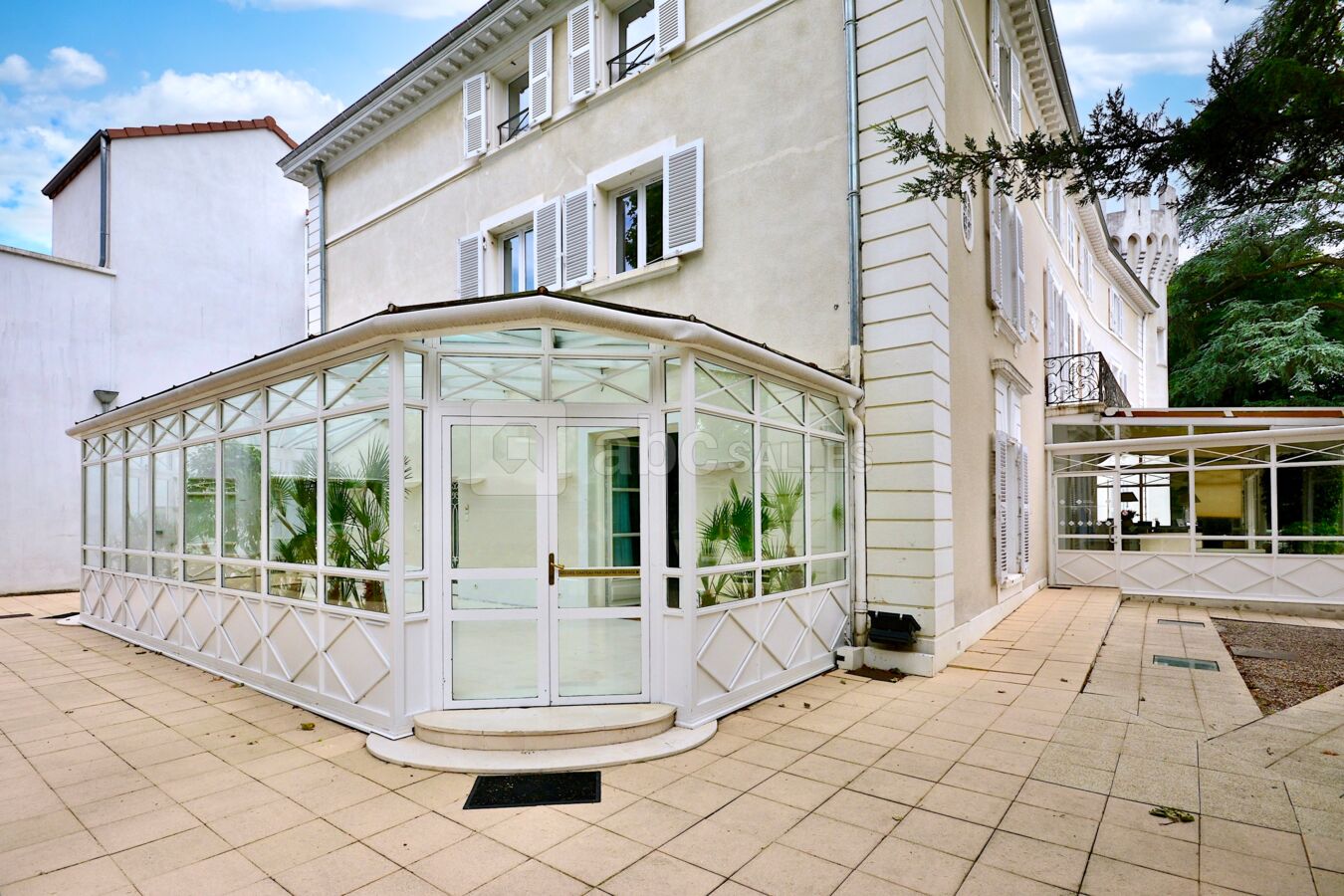 Château vu depuis la terrasse