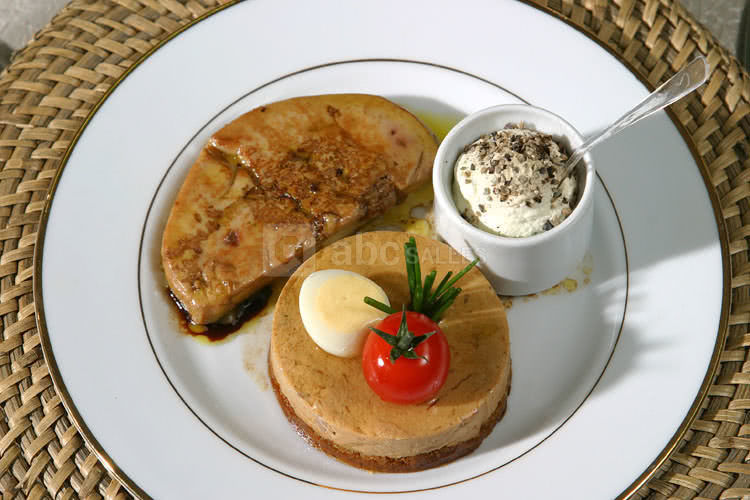 Compotine de lapereau & foie gras chaud