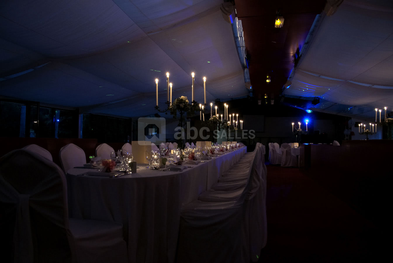 Espace saint Martin vue avec chandelier
