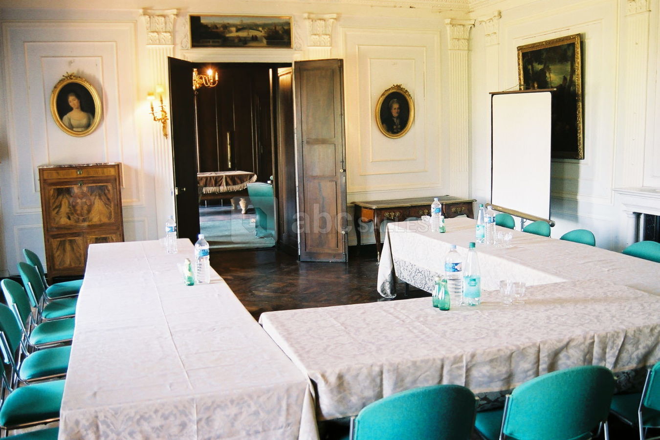 Salon