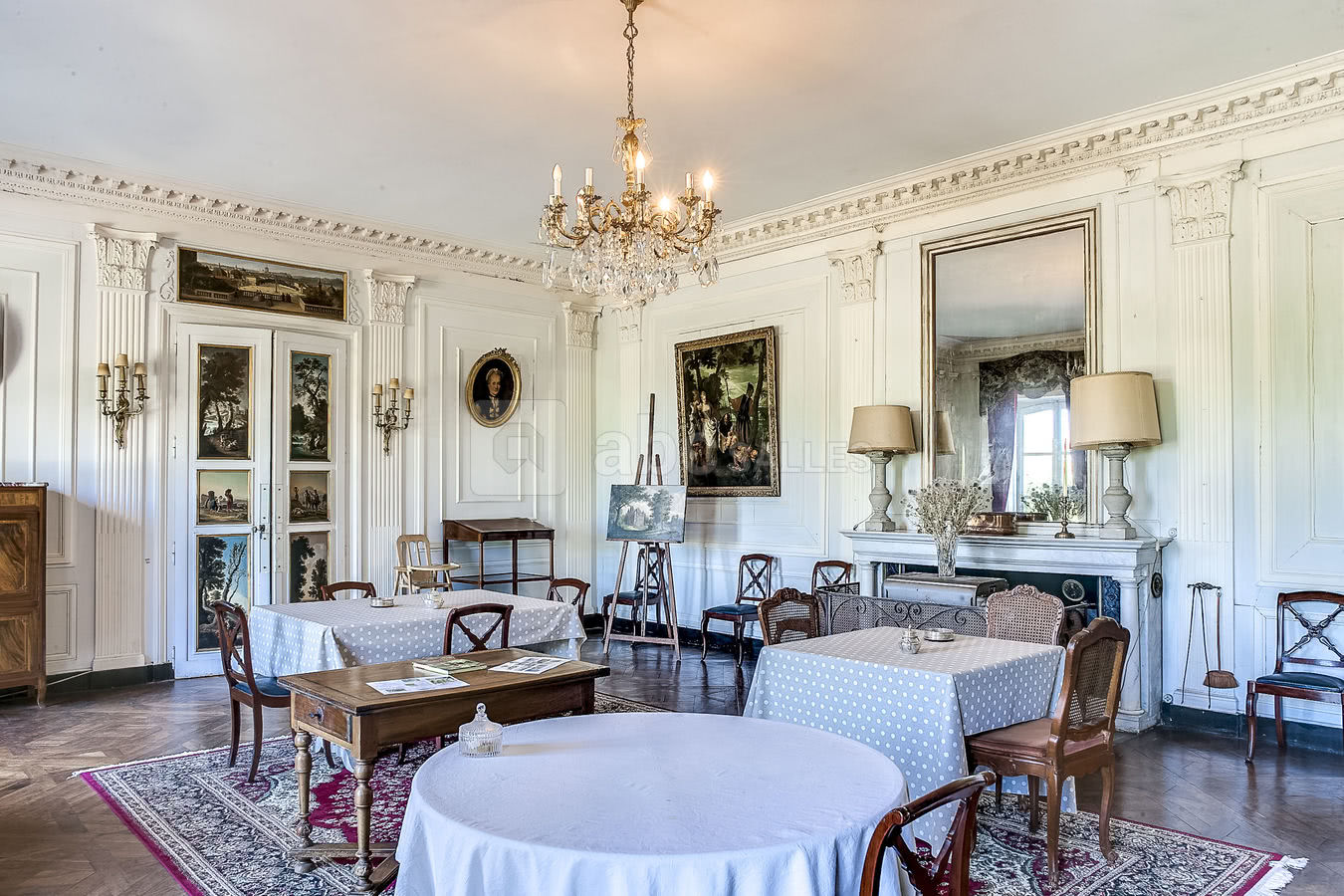 Salon