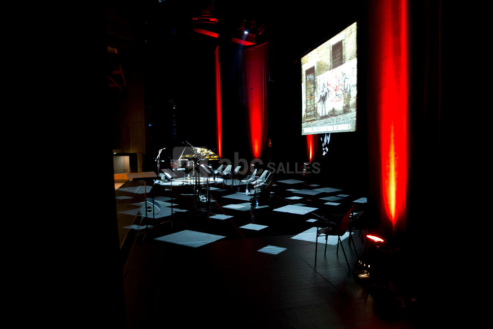Salle Renaud-Barrault - configuration conférence