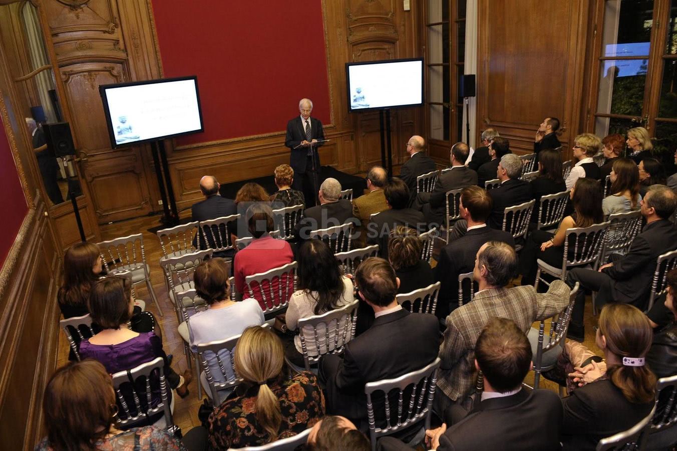 Conférence salon boisé de l'Hôtel d'Heidelbach