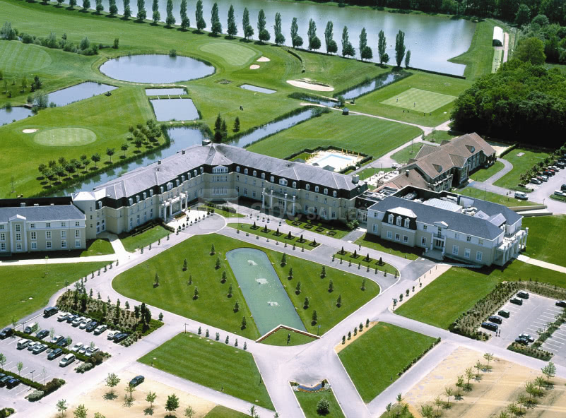 Mercure Chantilly