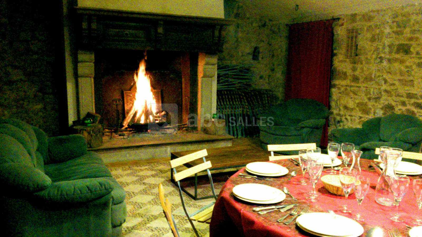 La salle de la cheminé