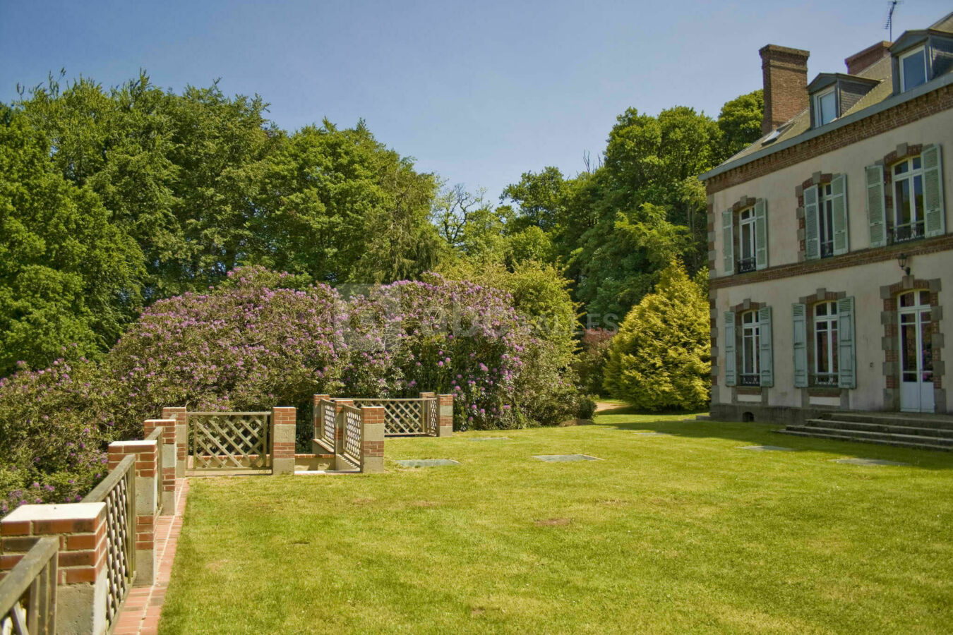 Terrasse nord du Domaine de Keravel