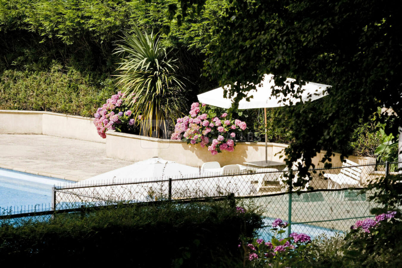 La piscine de juin à septembre