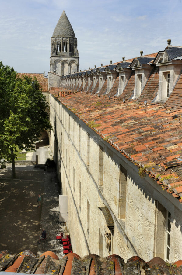 Abbaye aux dames, la cité musicale