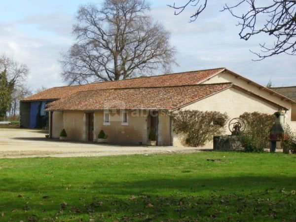 Salle extérieure 2