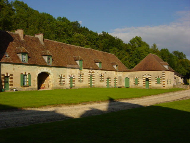 Communs du château classé monument historique