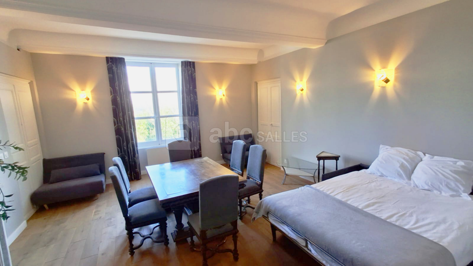 Salle baron - salle de reunion a l'etage