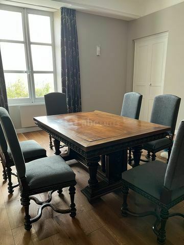 Salle baron - salle de reunion a l'etage