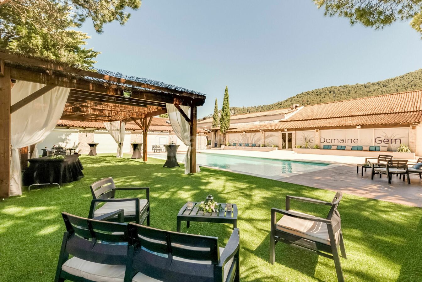 Domaine du GEM - Espace KELLY - Terrasse & Piscine