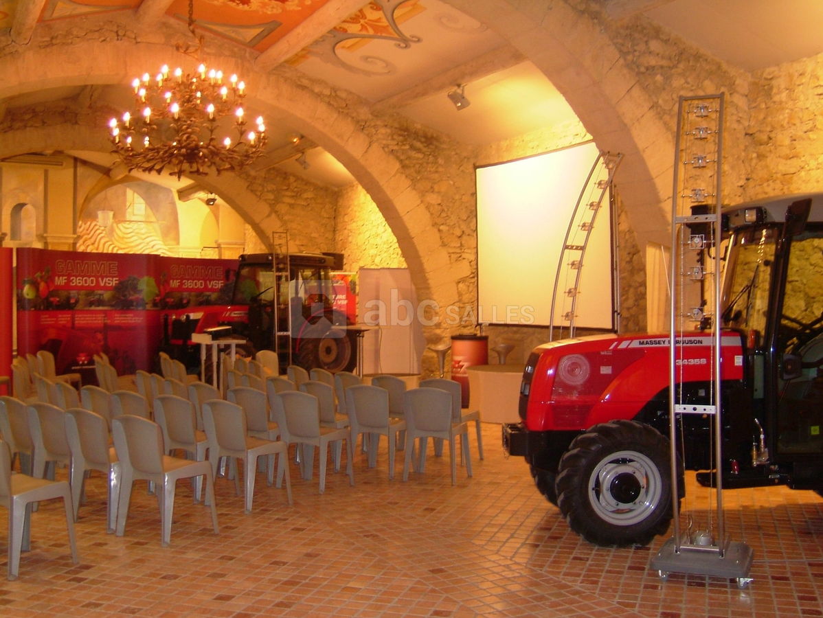 Pleniere + tracteur salle royale