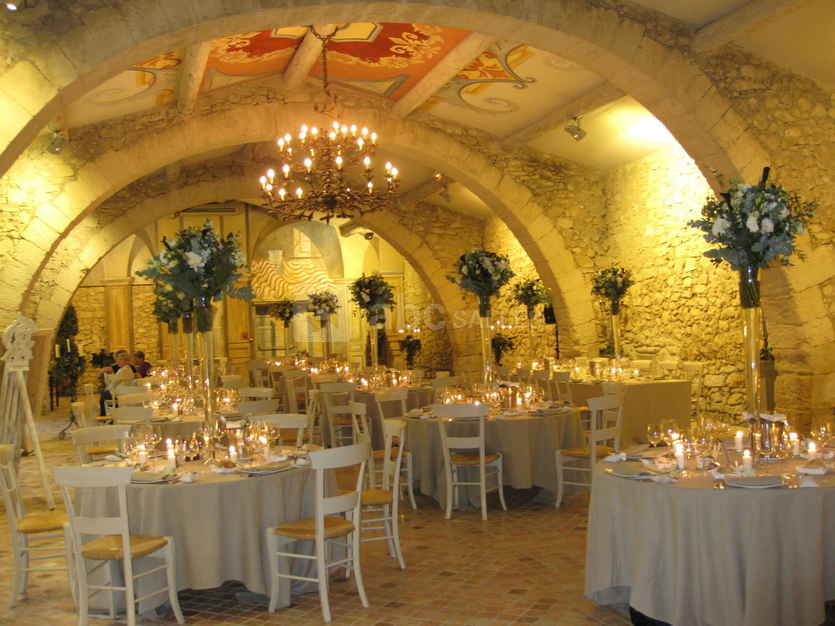 Diner dans la salle royale