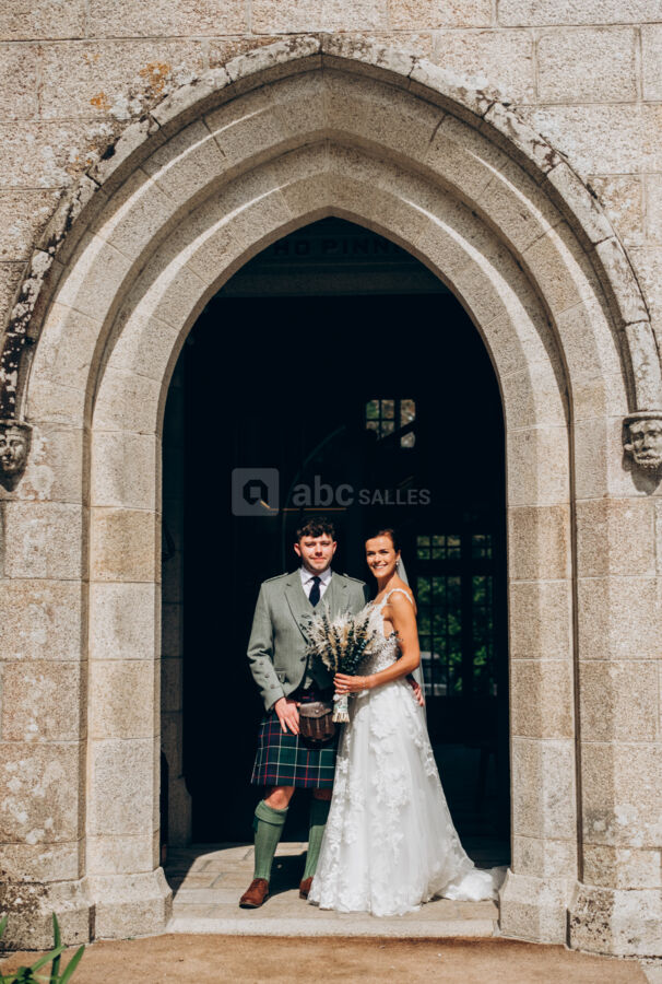 Porte d'entrée du manoir