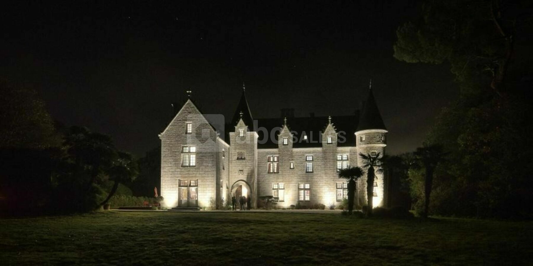 Vue de nuit du Manoir