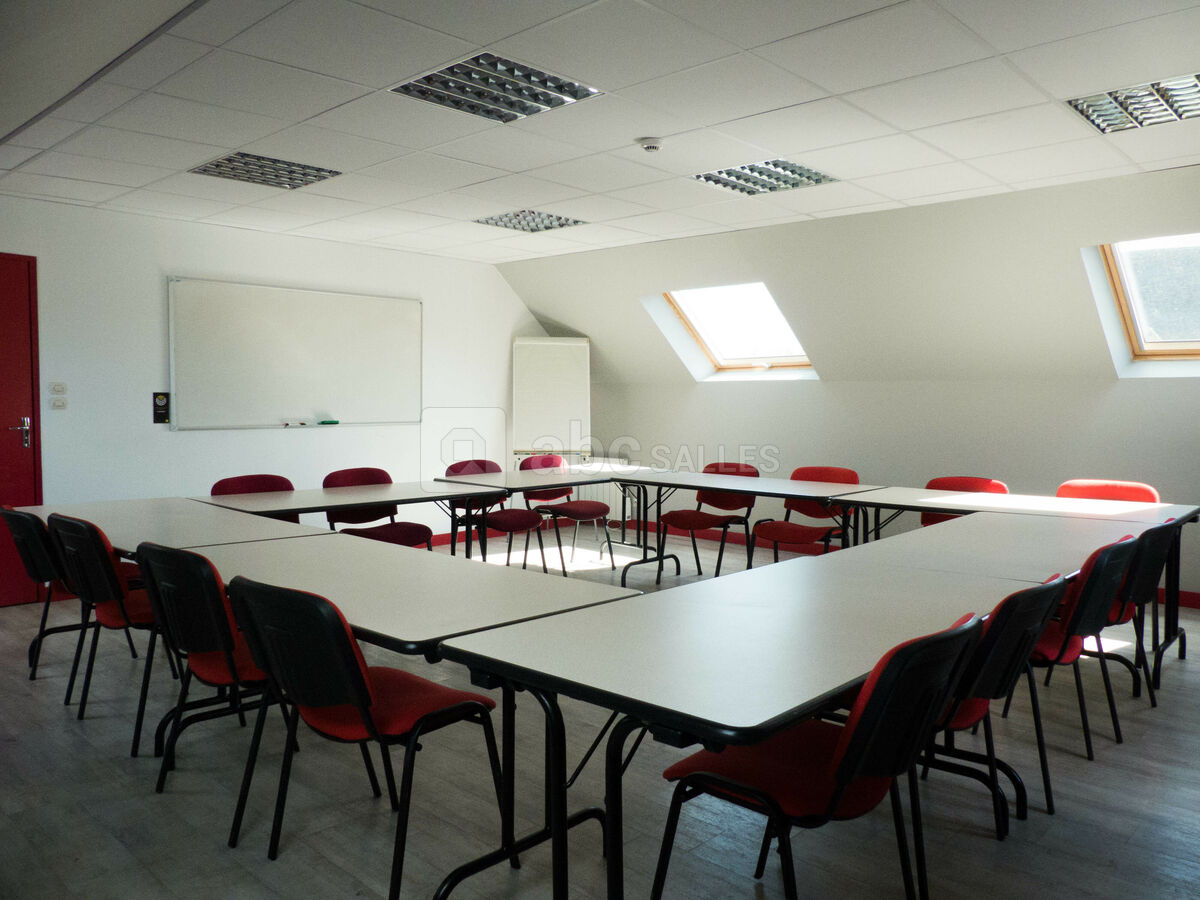 Salle 15 / 18 personnes