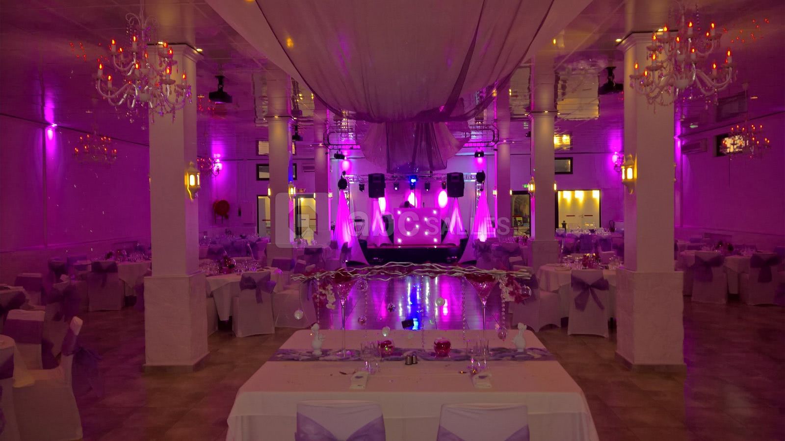 Salle de mariage et piste de dance