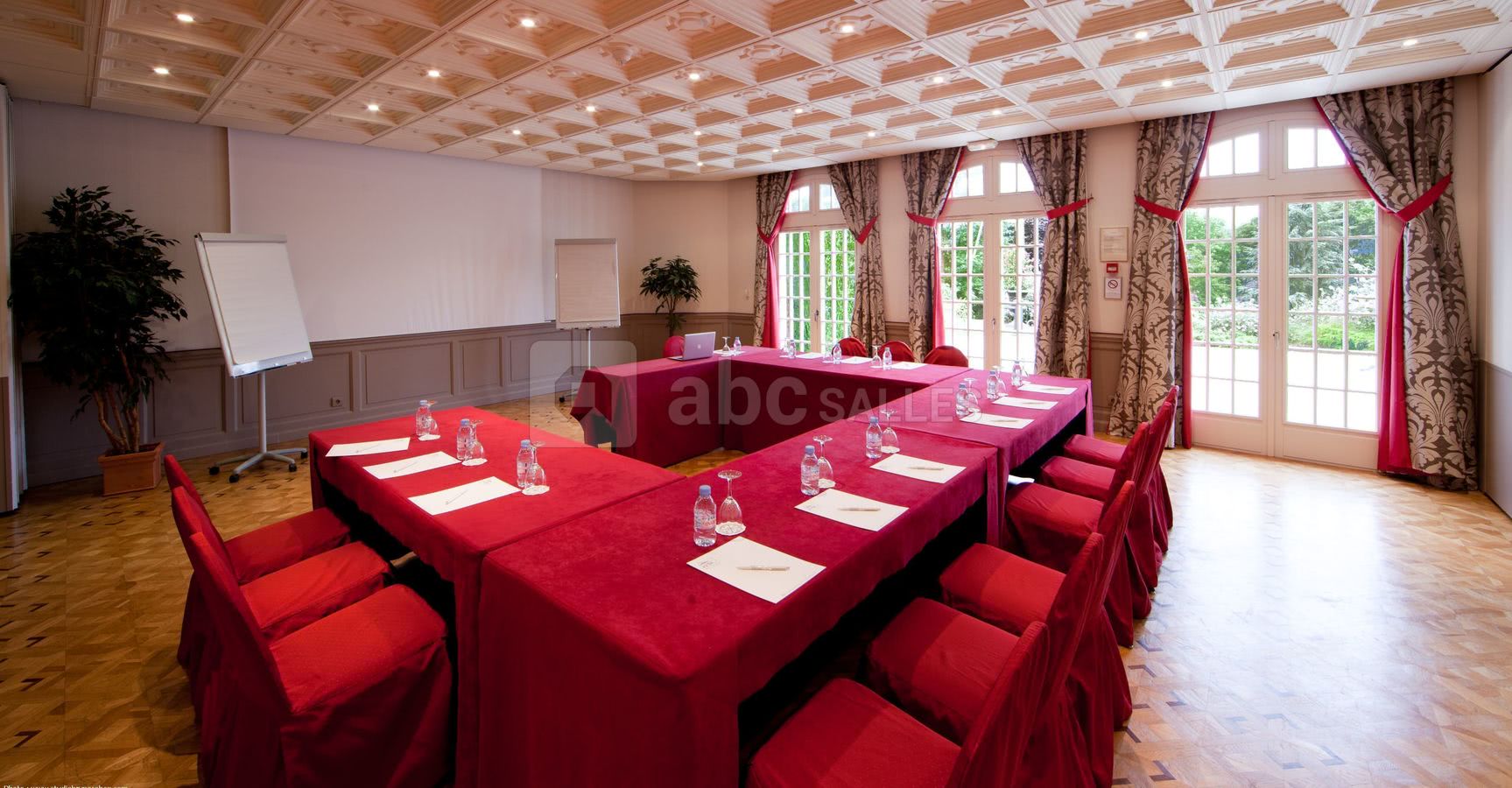 Salon mise en place en u