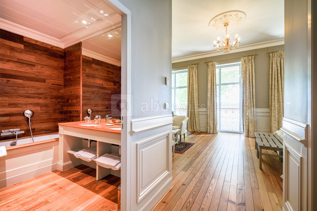 Chic Suite