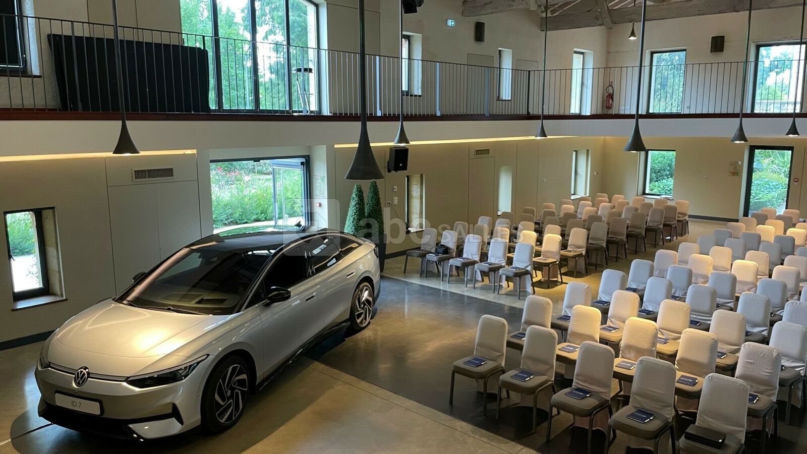 Pavillon plénière véhicule
