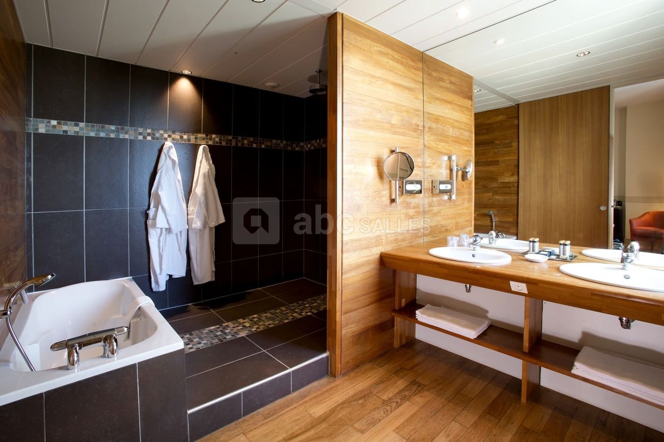 Salle de bain chambre garonne