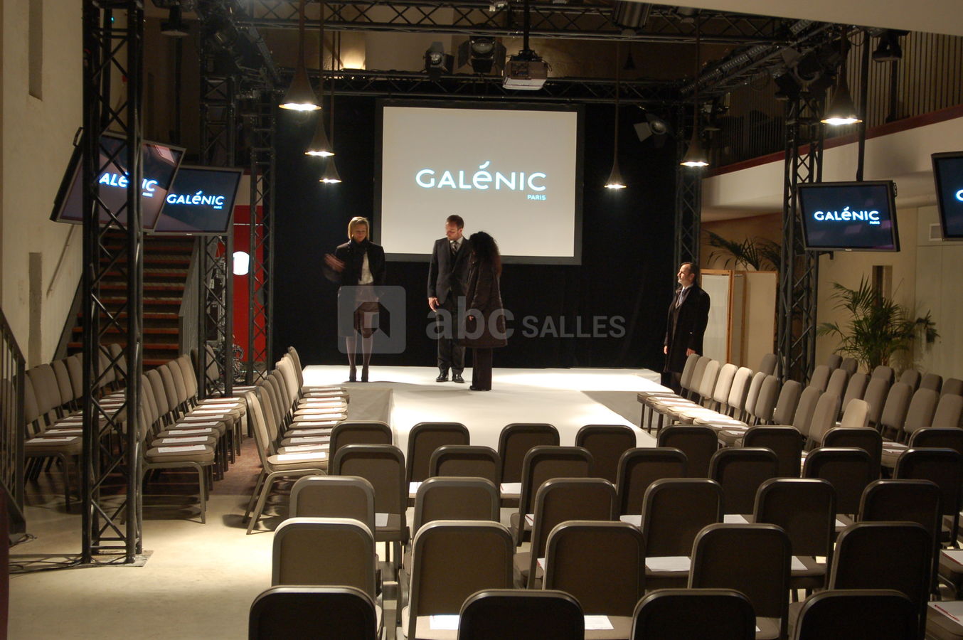 Pavillon pour lancement de produit