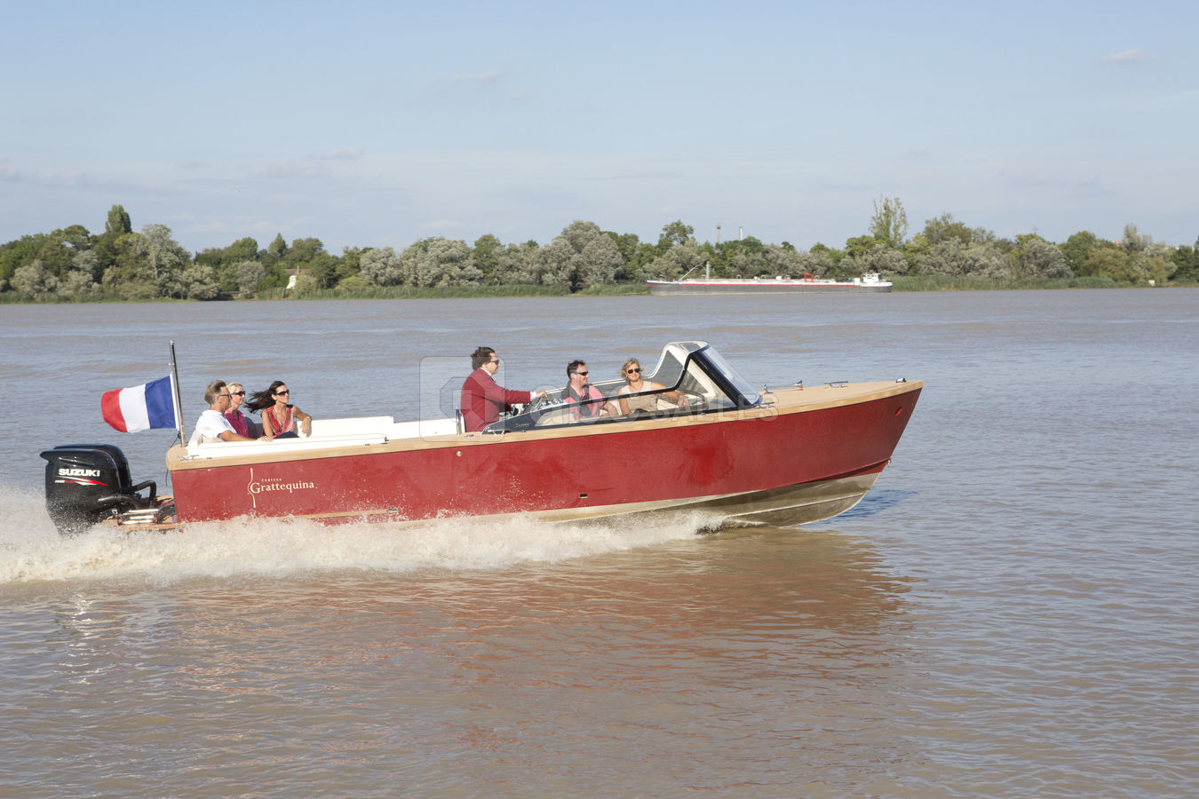 Bateau "Grattequina"