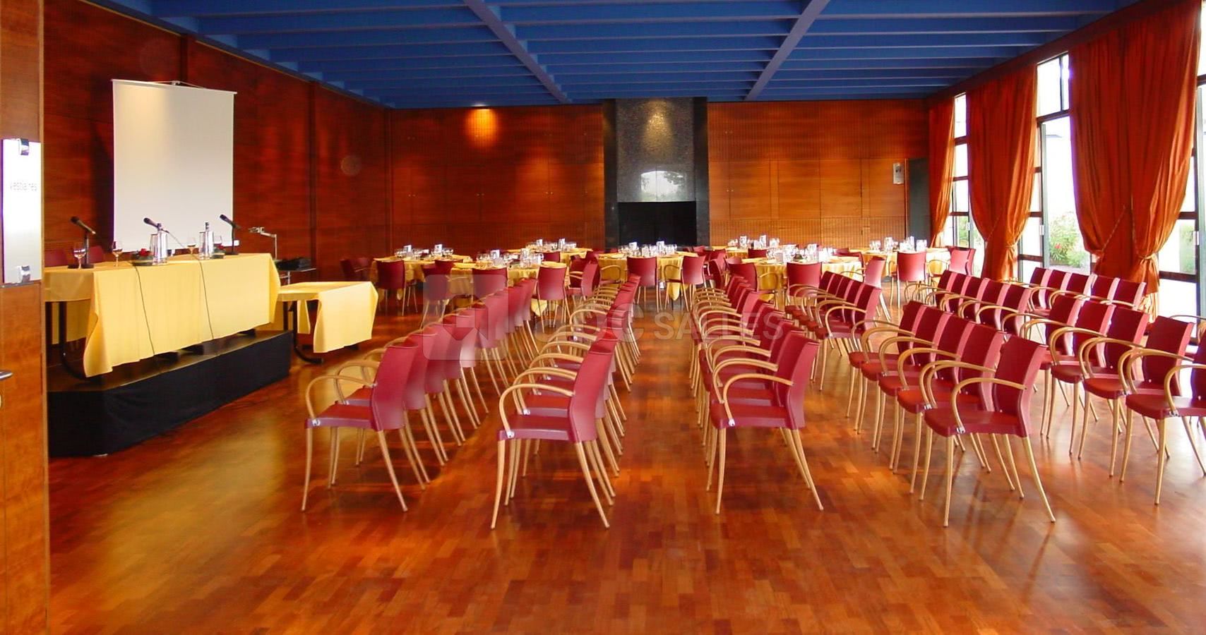 Salle de reunion et dejeuner
