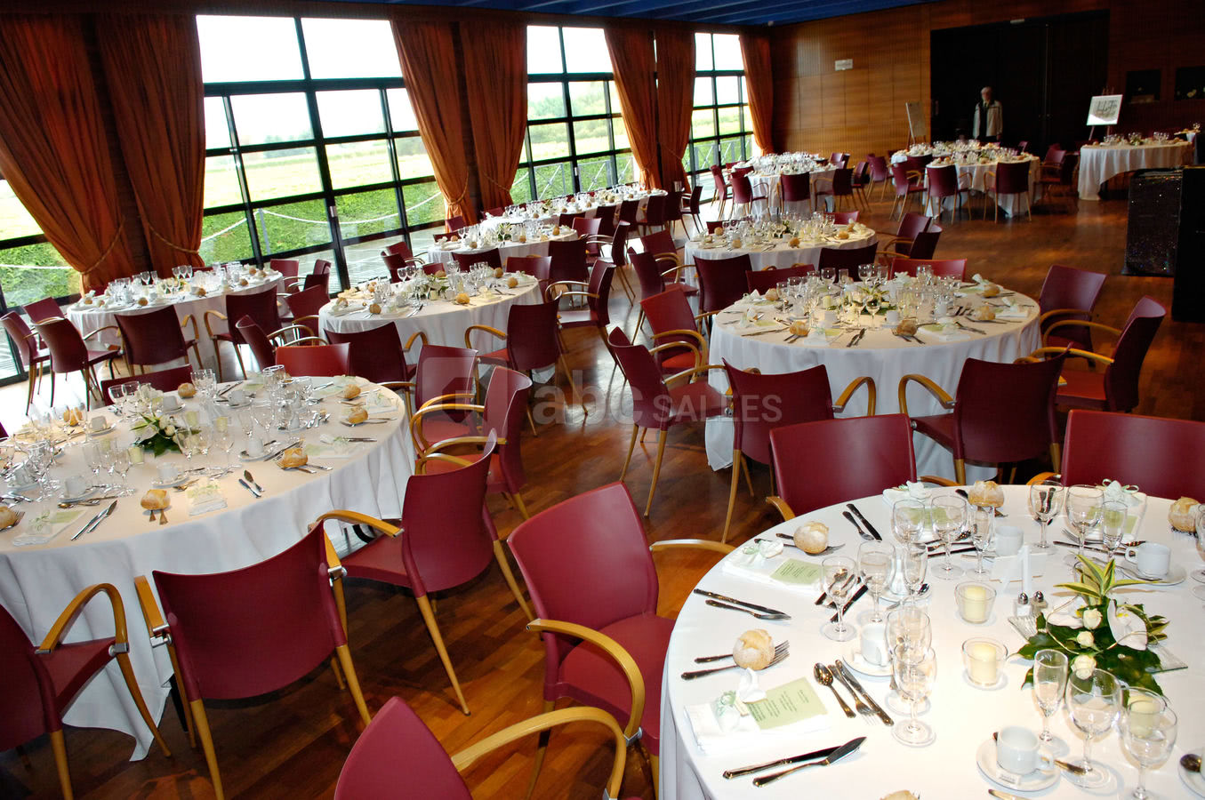Soiree de gala dans la salle de receptions
