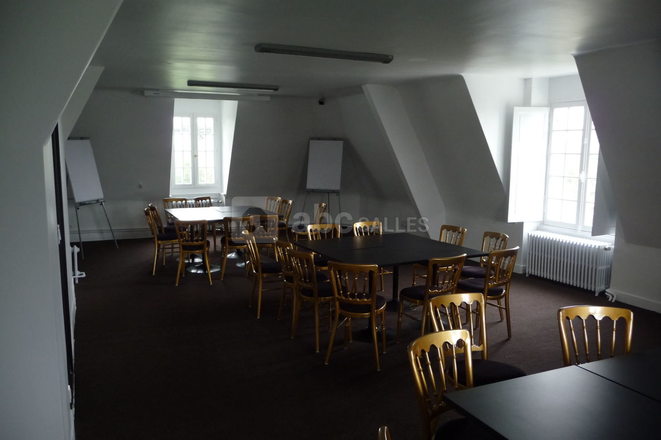 Salon brun