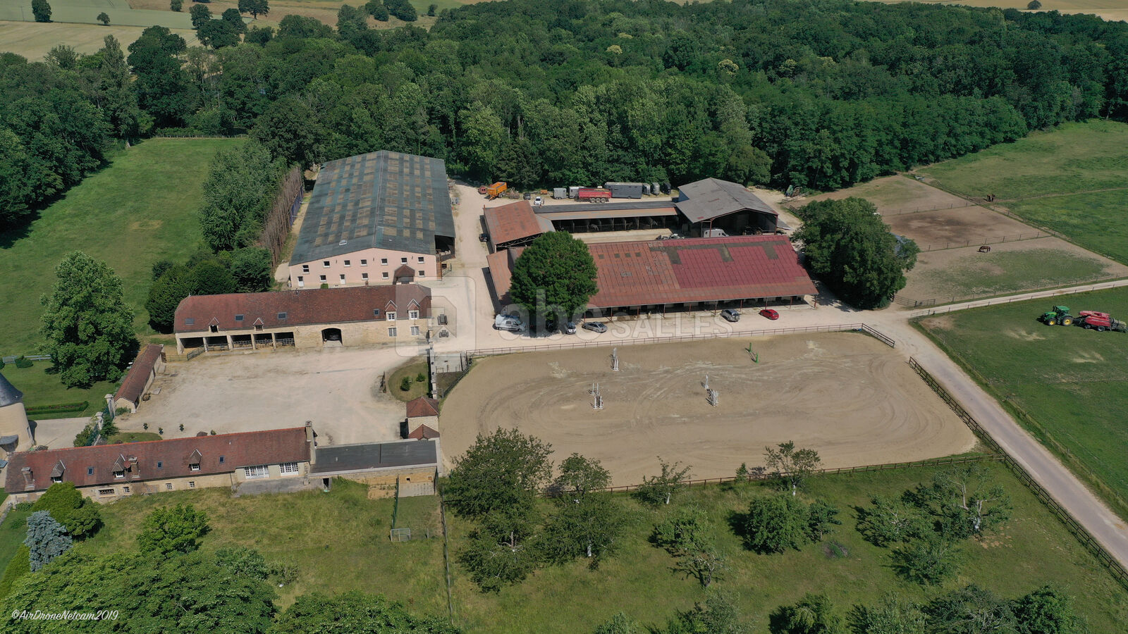 BATIMENTS FERME EQUESTRE DE LAGESSE