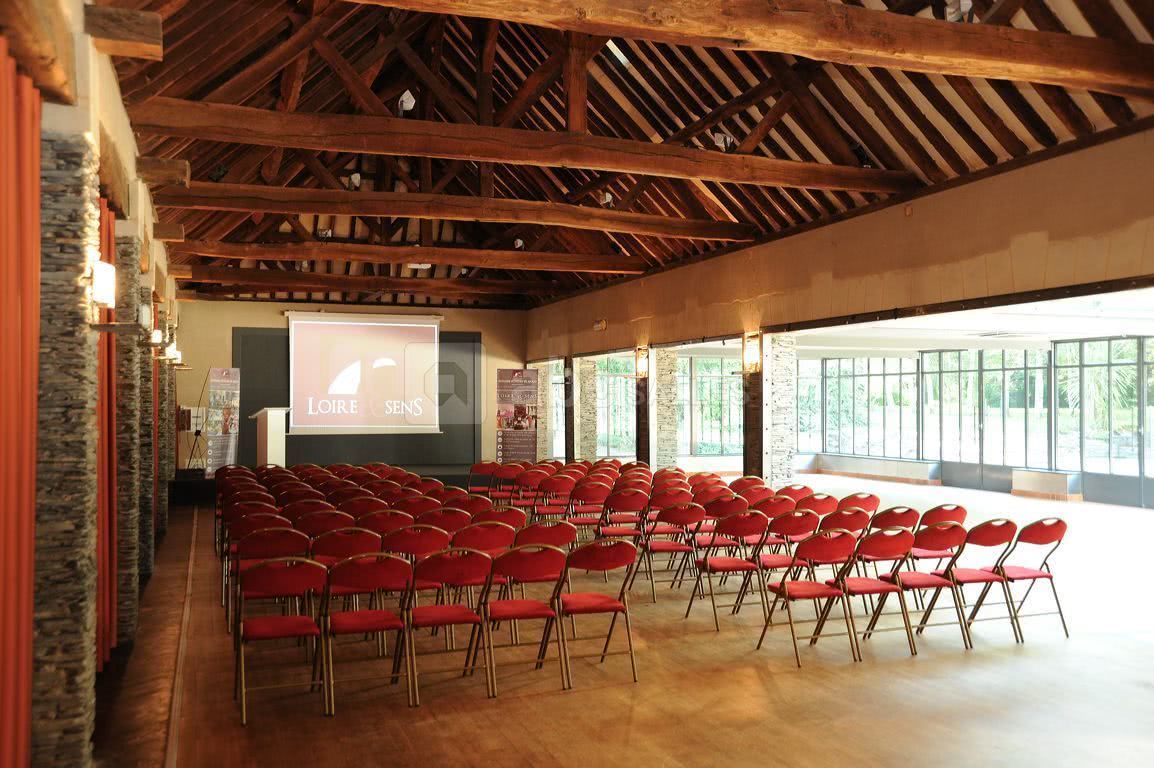 Salle Thioire - Mise en place Théâtre