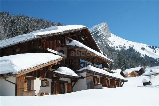 Les chalets de la serraz, l'hiver