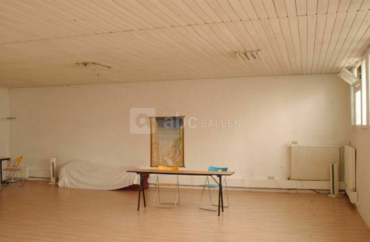 Salle 100 m²