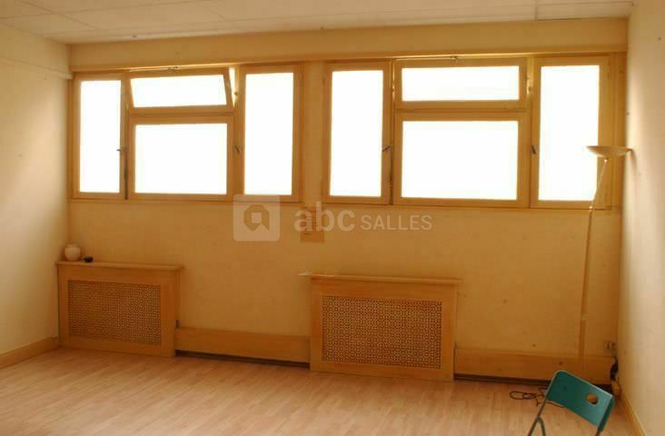 Salle 35 m²
