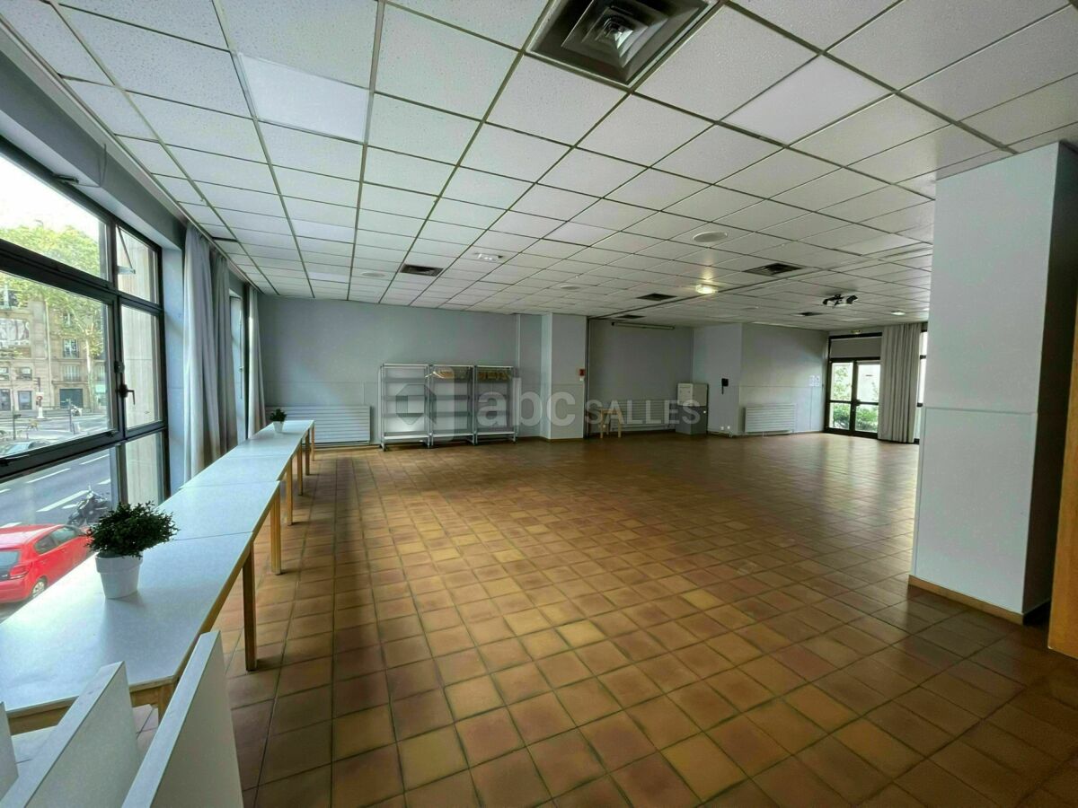 Salle 1-1 | Côté Rue