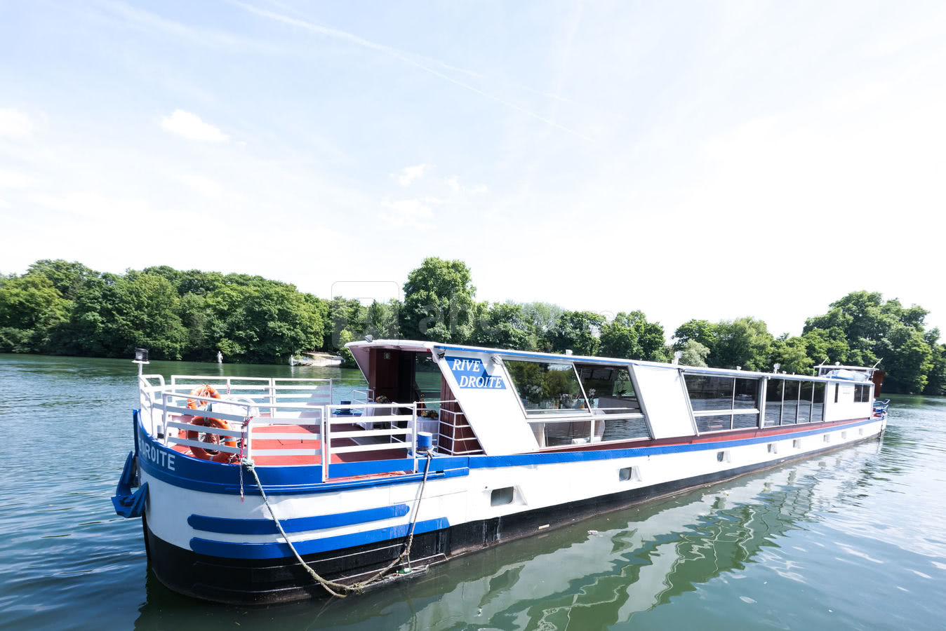 La ligne du bateau le Rive droite