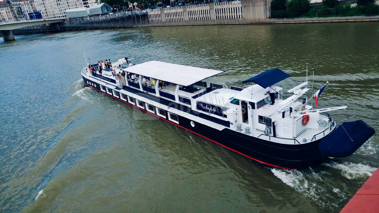Espace extérieur du bateau Volupté