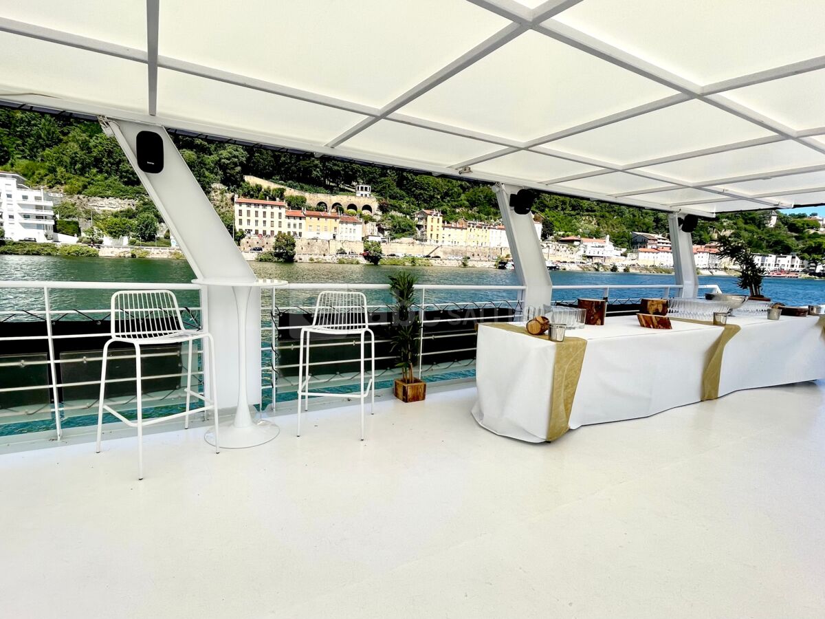 Espace extérieur du bateau Volupté