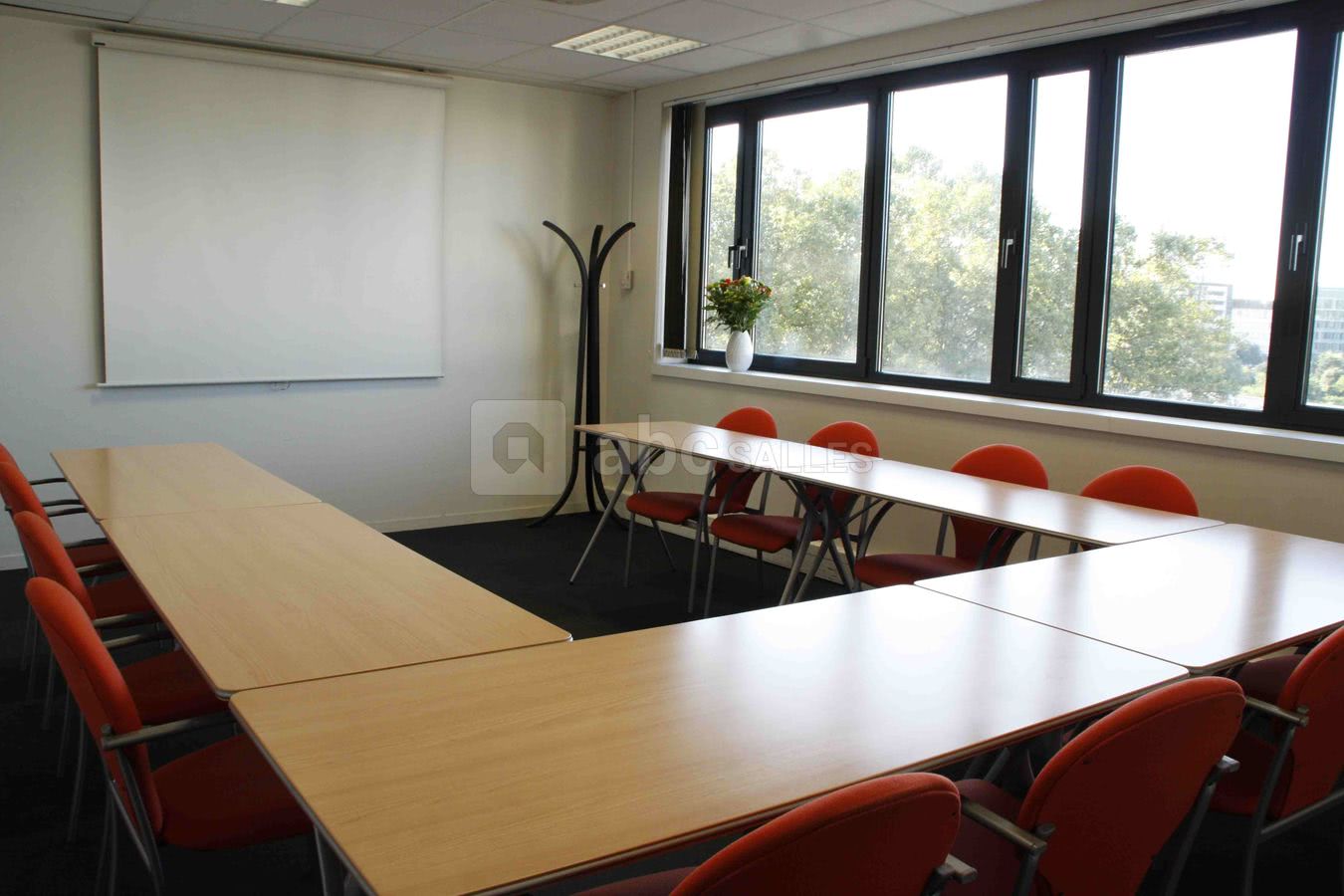 Salle FIDJI - capacité 12 personnes
