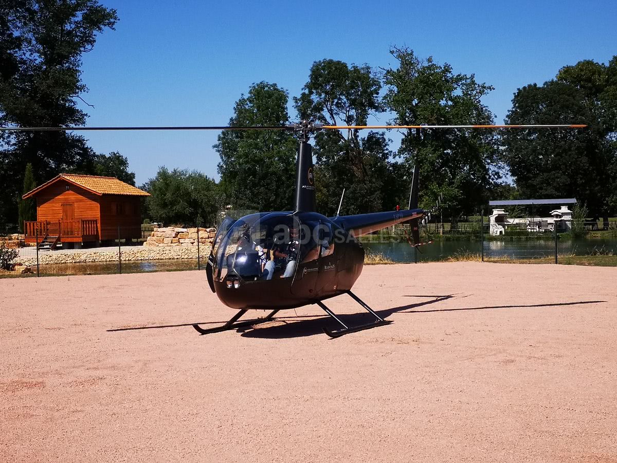 Arrivée de Mariés en Hélicoptère