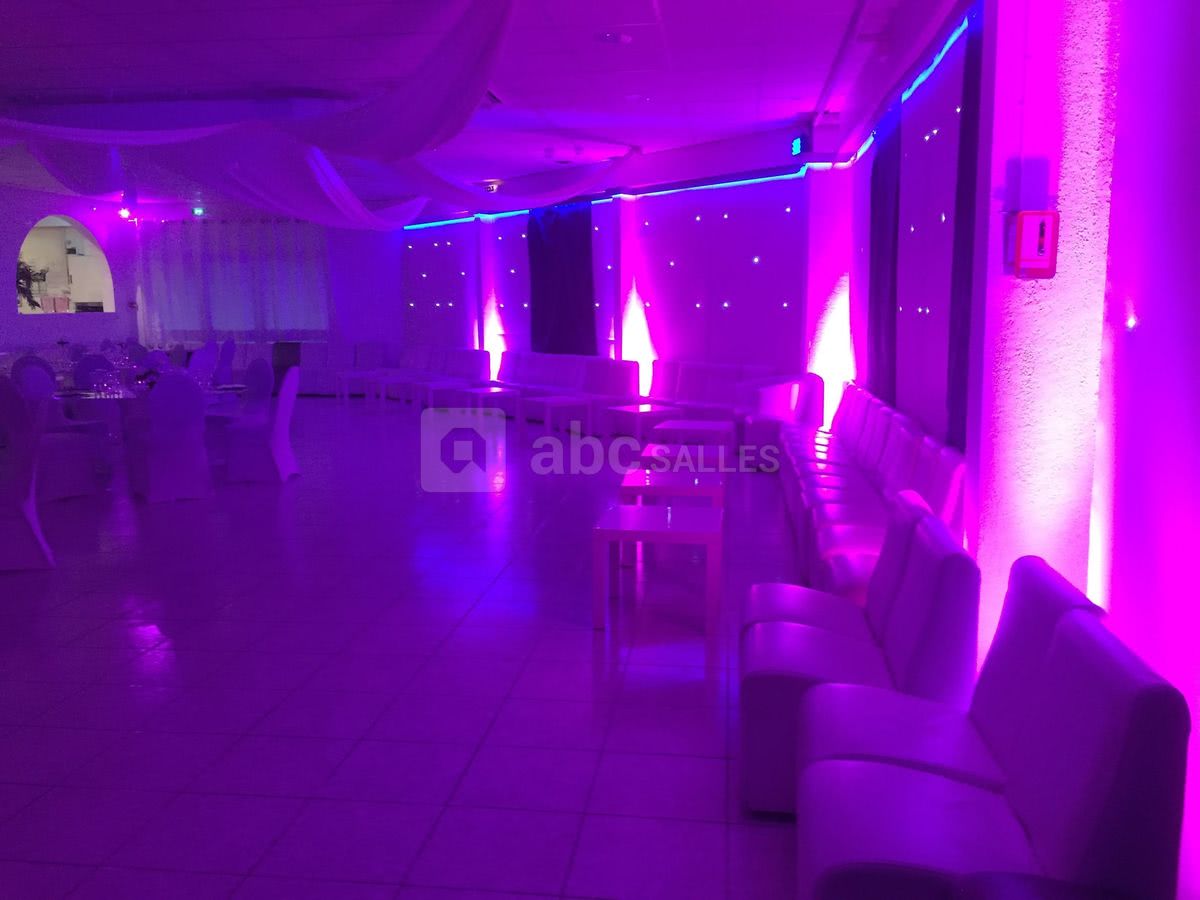 Salle de reception pour entreprise repas d affaire
