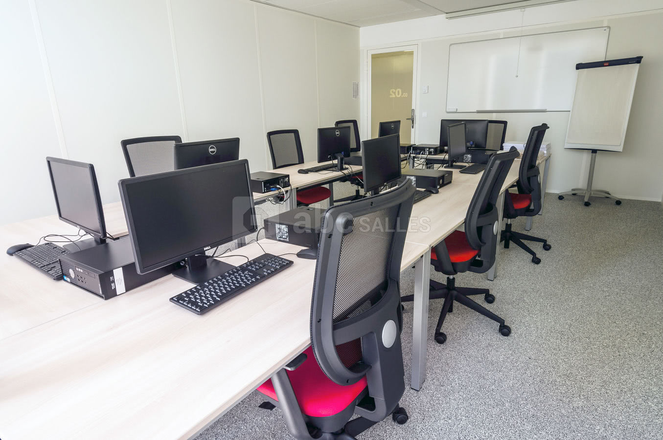 Salle de réunion équipée