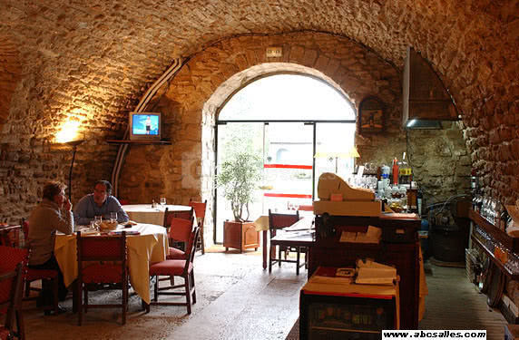 Grande salle restaurant 2