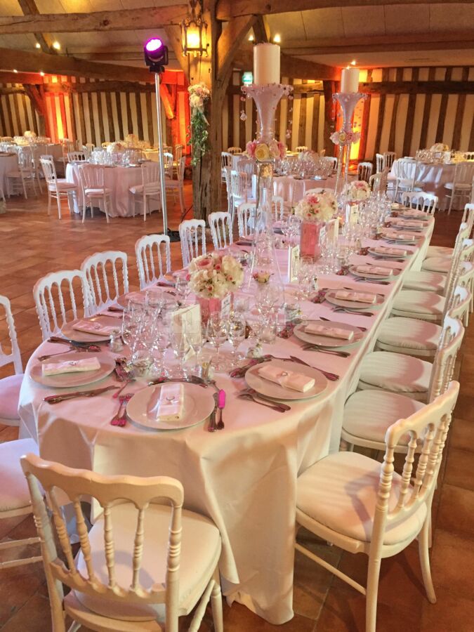 Une table d'honneur pour 22 Pers