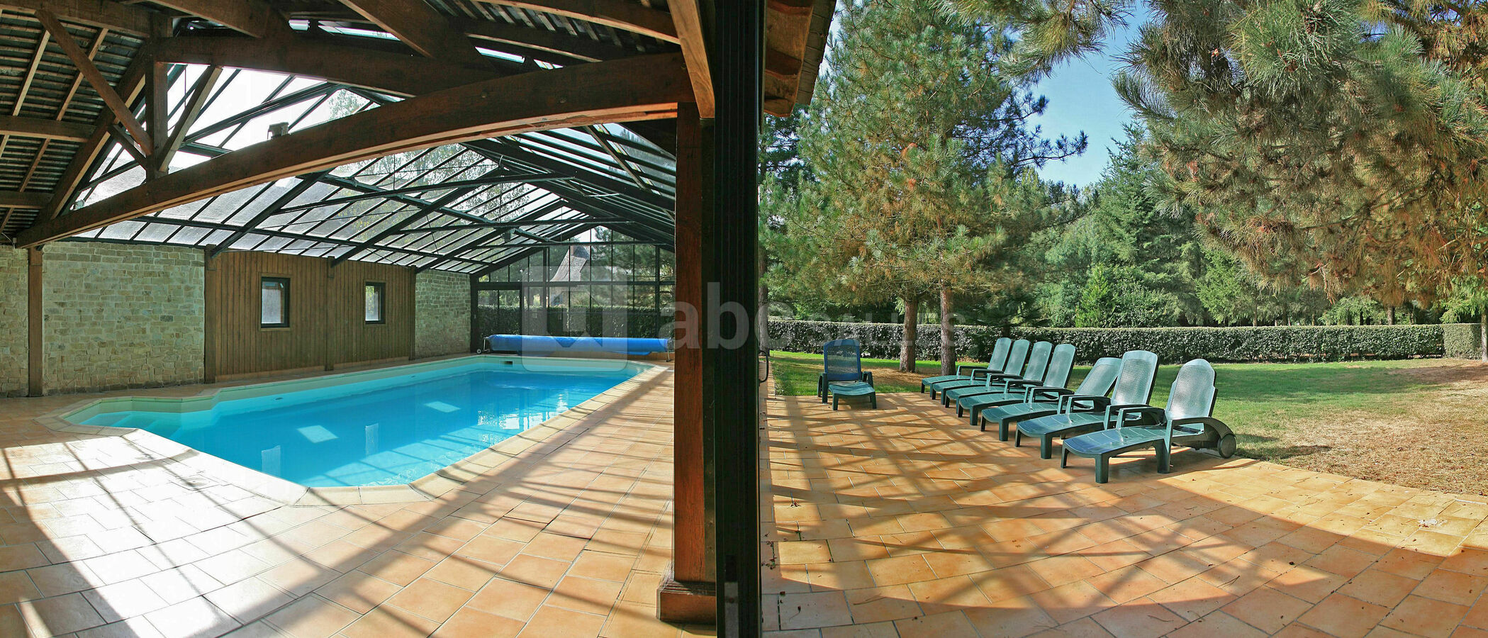 Piscine chauffée couverte